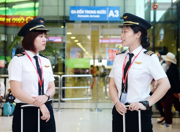 2 nữ phi công 9X đầu tiên của hàng không Việt Nam